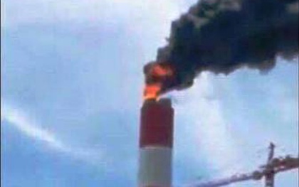 Bình Thuận: Nổ tại nhà máy Nhiệt điện Vĩnh Tân 4, cột khói bốc cao nghi ngút