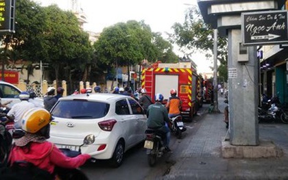 Căn nhà phát nổ như bom nghi do chứa hóa chất