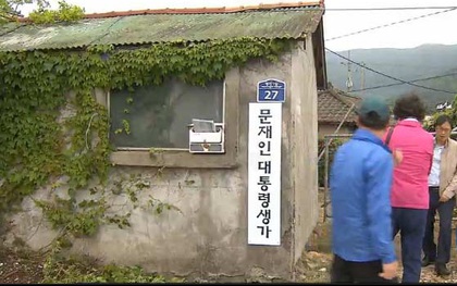 Dân Hàn đổ xô thăm nhà cũ xập xệ của tổng thống