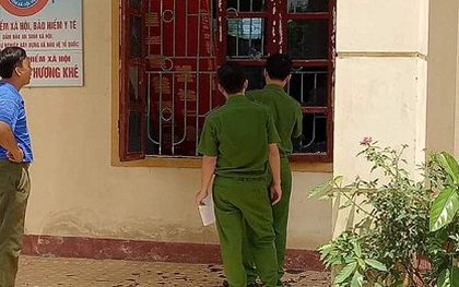 Hà Tĩnh: Xích chân gã thanh niên đập phá ủy ban, châm lửa đốt nhà