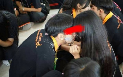 Cư dân mạng đồng loạt thả nút phẫn nộ với hoạt động đón tân sinh viên điên rồ tại Thái Lan