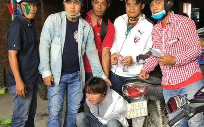 Bị truy bắt, tên trộm phi thân vào hàng rào dây thép gai