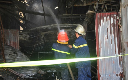Vụ cháy xưởng bánh kẹo khiến 8 người tử vong: Tạm giữ thợ hàn và triệu tập chủ xưởng