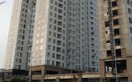 Quảng Ninh: Rơi từ tầng 7 xuống hố thang máy, 3 nam công nhân tử vong