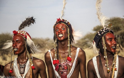 Lễ hội cướp vợ, đổi chồng của bộ tộc tây Phi