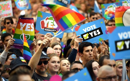 Tin vui trong ngày: Người dân Úc bỏ phiếu đồng ý hợp thức hóa hôn nhân cùng giới!
