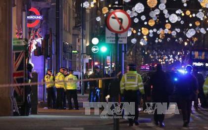 Black Friday, Anh rúng động với vụ nổ súng tại ga tàu điện ngầm gần khu mua sắm ở London