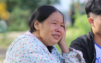 Nhói lòng mẹ mỏi mòn đi dọc suối gọi tên con gái và cháu ngoại