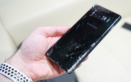 Ký sự đem Samsung Galaxy Note 8 bị vỡ màn hình đi sửa: Đầy những bất ngờ