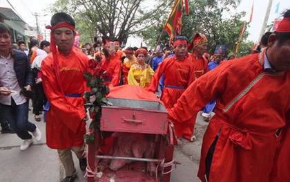 Hội chém lợn gây tranh cãi ở Bắc Ninh năm nay chỉ còn là "cứa" lợn