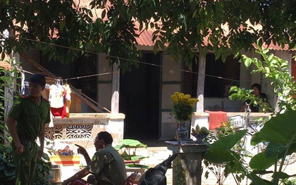 Em đâm chết anh ruột trong đám giỗ mẹ