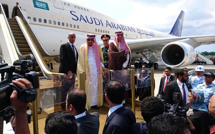 Vua Ả Rập Saudi mua hơn 6 tấn hàng lưu niệm ở Bali
