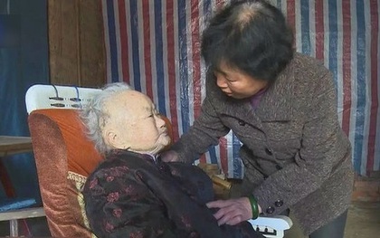 Chuyện cảm động về người con dâu 74 tuổi, hơn nửa thế kỉ hiếu kính mẹ chồng 105 tuổi