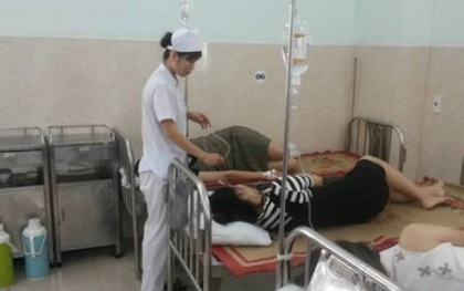 Hải Phòng: Hàng chục khách du lịch nhập viện nghi ngộ độc hải sản