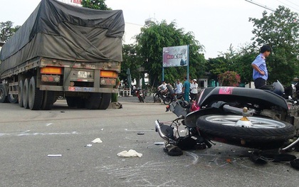 Đôi nam nữ thương vong trên đường đi làm