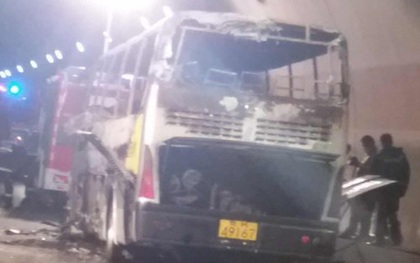 Tài xế xe buýt Trung Quốc phóng hỏa giết 13 người