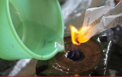 Quảng Trị: Lạ kỳ giếng nước hơn 10 năm không ngừng... cháy