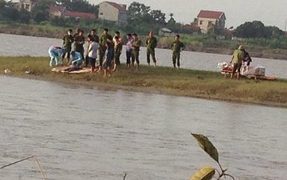 Phát hiện thi thể phụ nữ đang phân hủy trên sông