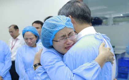 Vì sao nghỉ hưu, Viện trưởng lấy nhiều nước mắt của mọi người như vậy?