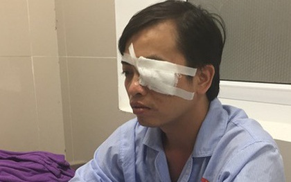 Nhóm bạn của bệnh nhân xông vào đánh công an, đánh cả bác sĩ cấp cứu đến rách mắt