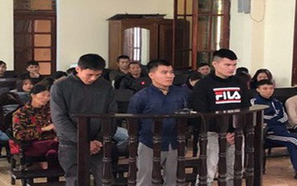 Đâm người gây thương tích vì thấy "mất mặt" với bạn gái