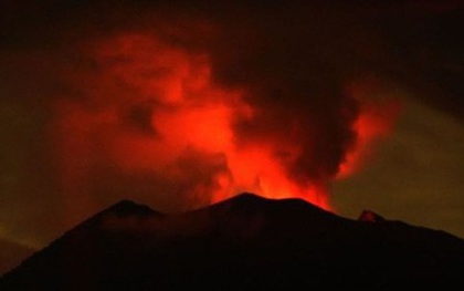 Indonesia cảnh báo núi lửa Agung có khả năng phun trào rất mạnh