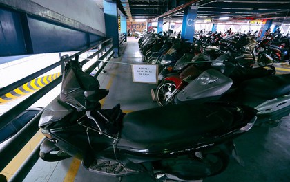 Nhà xe sân bay Tân Sơn Nhất có thể khởi kiện những chủ nhân của hàng trăm chiếc xe máy gửi suốt 2 năm không đến nhận?