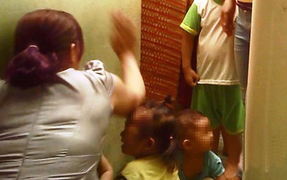 Bé 3 tuổi nghi bị cô giáo đánh bầm mắt ở Sài Gòn
