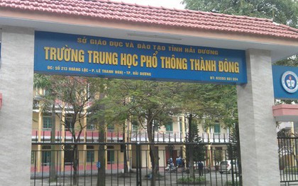 Hải Dương: Nam sinh lớp 11 vừa ra khỏi cổng trường đã bị một thanh niên dùng dao đâm gục