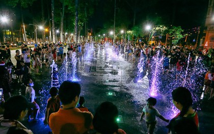 Công viên Văn Lang ở Sài Gòn "lột xác", trở thành quảng trường nhạc nước lung linh như phố đi bộ Nguyễn Huệ