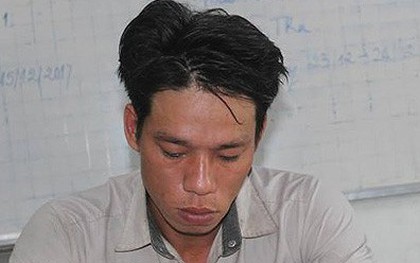 Cô gái trẻ tông xe, bắt 2 tên cướp túi xách