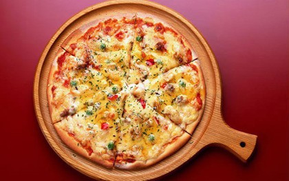 Làm thế nào cắt bánh pizza thành 5,7 hay 11 phần đều nhau? Hãy tham khảo cách của các nhà toán học sau đây