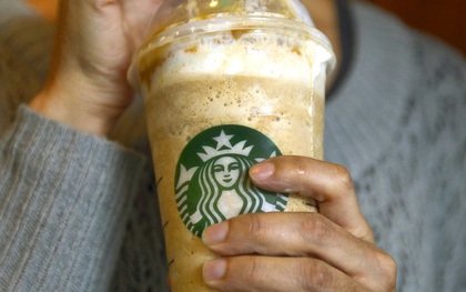Starbucks bị tố ngó lơ yêu cầu gọi đồ khiến khách hàng bị tào tháo đuổi tới 11 lần