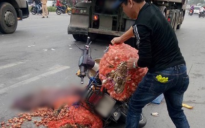 Bắc Ninh: Người phụ nữ chở hàng bị xe tải cán chết thương tâm