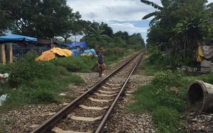 Đà Nẵng: Băng qua đường ray, cô gái trẻ bị tàu hỏa tông tử vong