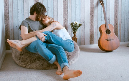 Trong tình yêu, muốn không ai cảm thấy cô đơn thì hãy quan tâm nhau thật nhiều