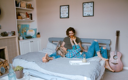 5 lý do giải thích vì sao các cặp đôi hạnh phúc chẳng bao giờ công khai tình yêu trên Facebook