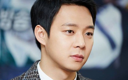 Sau 2 năm bị tẩy chay vì scandal xâm hại tình dục, Yoochun bất ngờ thông báo trở lại với một concert