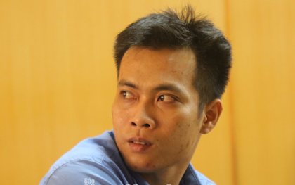 Đâm chết vợ trước mặt 2 con nhỏ, chồng khóc tại tòa