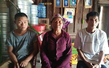 Gánh nặng cuộc đời của cựu thanh niên xung phong, gần 70 vẫn phu gạch nuôi chồng khuyết tật, 2 con tâm thần