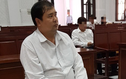 Cựu giám đốc ngân hàng chiếm đoạt 3,3 tỉ của bạn để… đi học thạc sĩ