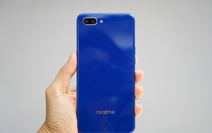 Realme tung liền 3 smartphone, chơi tất tay với Xiaomi về giá: chưa đến 2,5 triệu đồng cho chiếc điện thoại 8 lõi cùng thiết kế thời trang thu hút giới trẻ