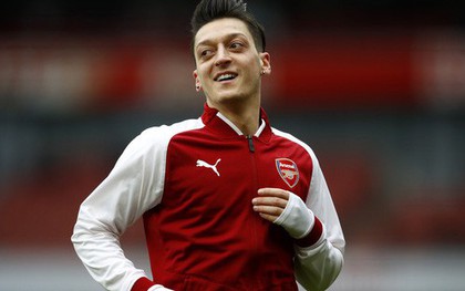 Tự truyện Mesut Oezil (chương 3): Hệ lụy ban đầu của sự nổi tiếng - Những "siêu cò" phét lác và hám tiền