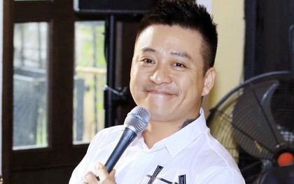 Sau chuỗi sự cố, Tuấn Hưng đền bù cho khán giả bằng liveshow miễn phí tại phố đi bộ Hồ Gươm