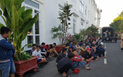 Cảnh sát vây bắt gần trăm thanh niên tham gia cổ vũ, đua xe trên quốc lộ 1