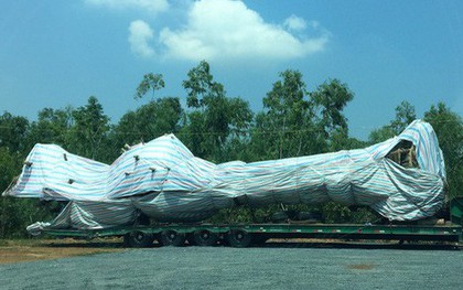 Cây "quái thú" khủng lại chui lọt hàng chục trạm CSGT từ Nam ra Bắc