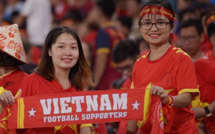 Báo Indonesia ngưỡng mộ, lấy fan Việt Nam làm tấm gương sáng, kêu gọi fan Indo học tập