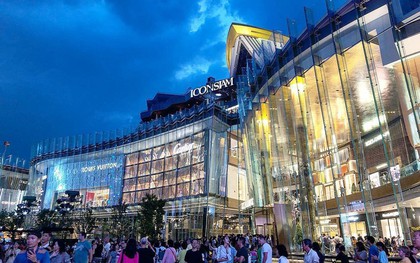 Trai xinh gái đẹp check-in Iconsiam - trung tâm thương mại lớn khủng khiếp và là niềm tự hào mới của Thái Lan