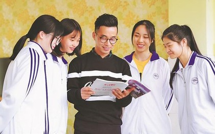 Thầy giáo bị nói bệnh hoạn vì ghi lại chu kỳ kinh nguyệt của nữ sinh trong lớp nhưng sự thật phía sau khiến nhiều người nể phục