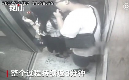 Khó hiểu cực độ: Người đàn ông nói dối bắt giúp nhện trên đầu để liếm tóc cô gái trẻ trong thang máy